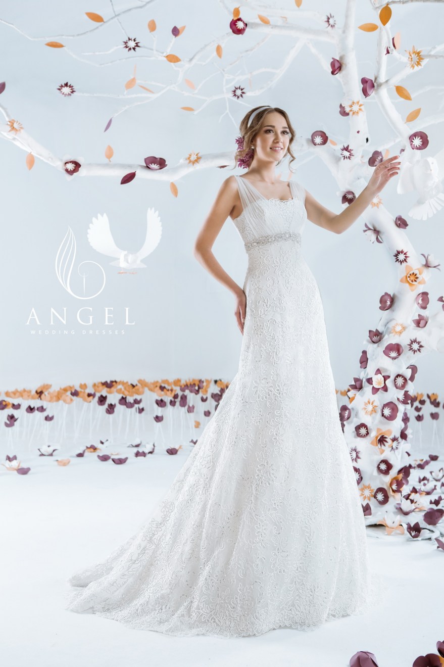 Pronovias 250$